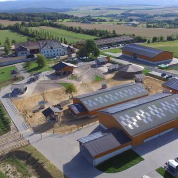 Bild: Stall in  Grafschaft