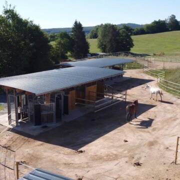 Bild: Stall in  Mühlbach