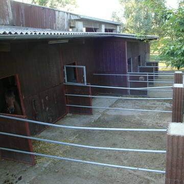 Bild: Stall in  Stadecken-Elsheim