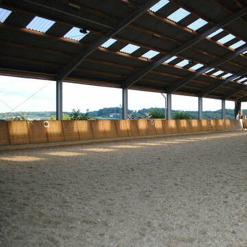 Bild: Stall in  Marialinden