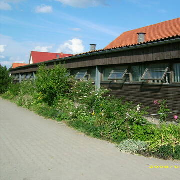 Neuer Stall neben der Scheune