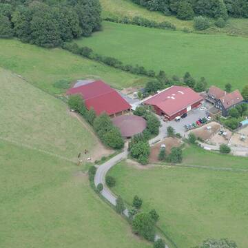 Bild: Stall in  Bergisch Born