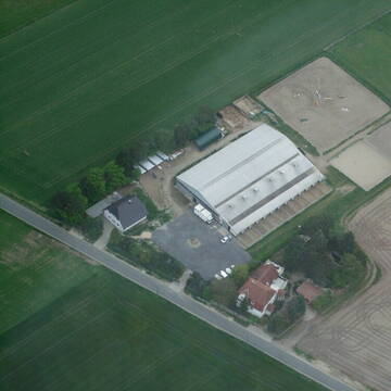 Bild: Stall in  Uetze