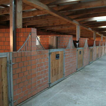Bild: Stall in  Krebeck
