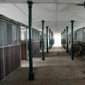 Bild: Stall in  Ilbenstadt