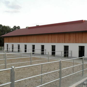 Bild: Stall in  Allach