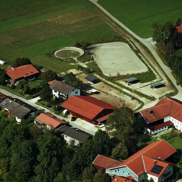 Bild: Stall in  Traunreut