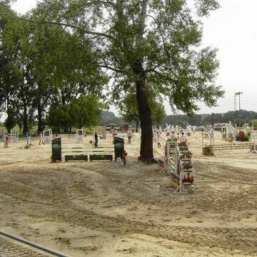 Bild: Stall in  Diedenbergen