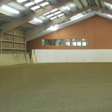 Bild: Stall in  Rennertshofen