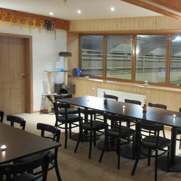 Bild: Stall in  Rennertshofen